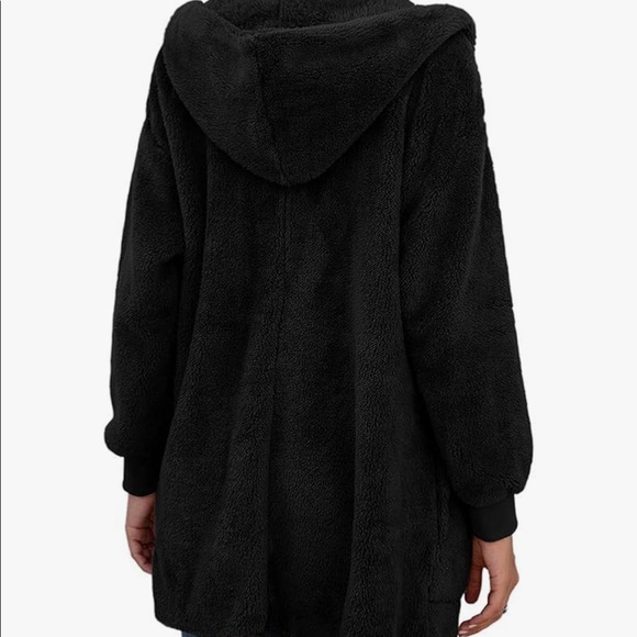 Like new! Amazon $38 Fuzzy hooded open front fleece w/ 2 pockets L Wore once! - Picture 5 of 11